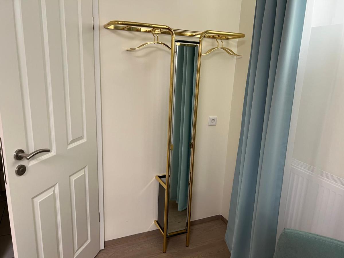Souterrain Studio-Apartment Нюрнберг Екстериор снимка