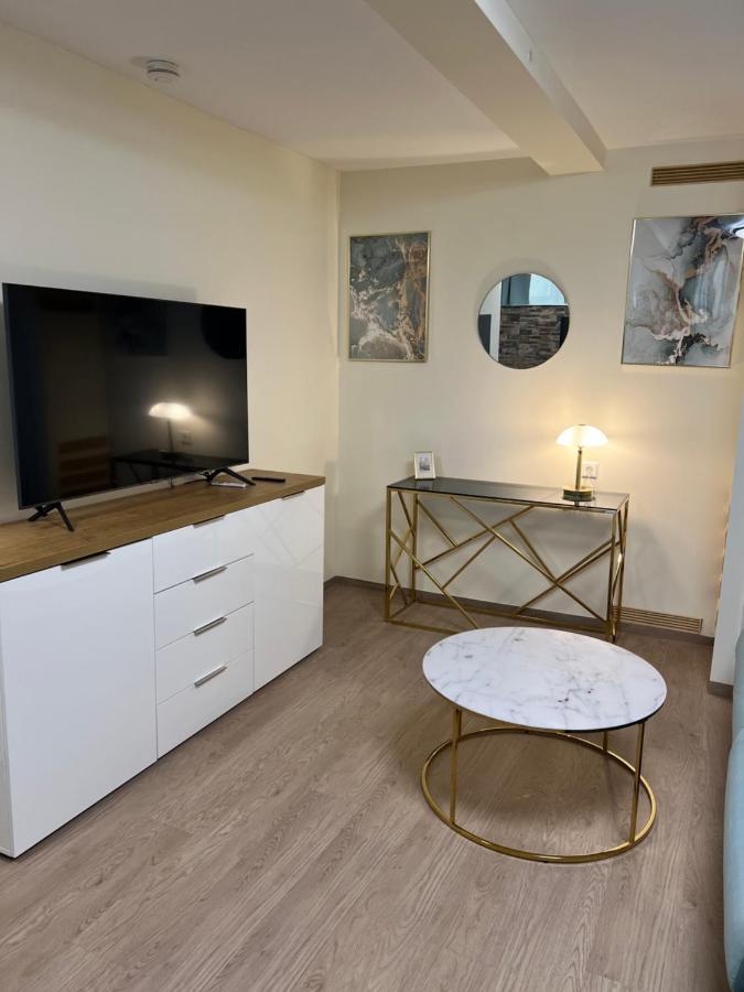 Souterrain Studio-Apartment Нюрнберг Екстериор снимка